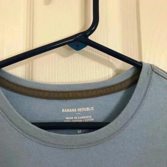 Banana Republic Blue T-Shirt Front Pocket Medium - Picture 7 of 16